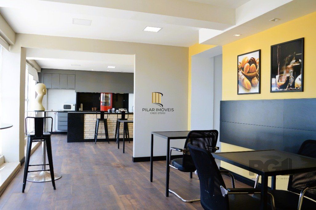 ANDAR INTEIRO NA GALERIA MALCOM 22º - SALA COMERCIAL LINDA E REFORMADA