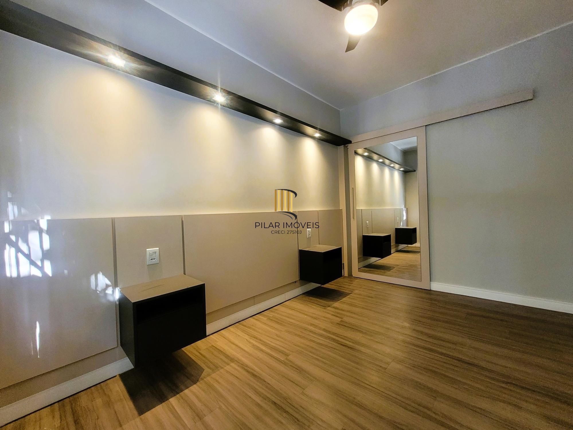 Lindo apartamento 2 dormitórios todo Reformado no Bairro Moinhos.