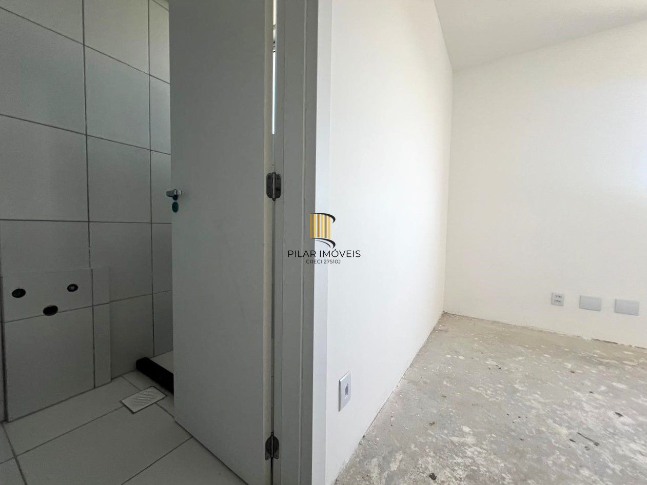 Excelente apartamento 3 dormitórios com duas vagas próximo PUCRS