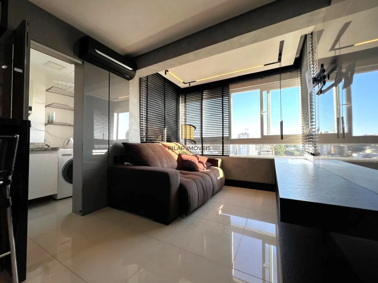 Apartamento 1 dormitório mobiliado com vaga e infra no Bairro Santana