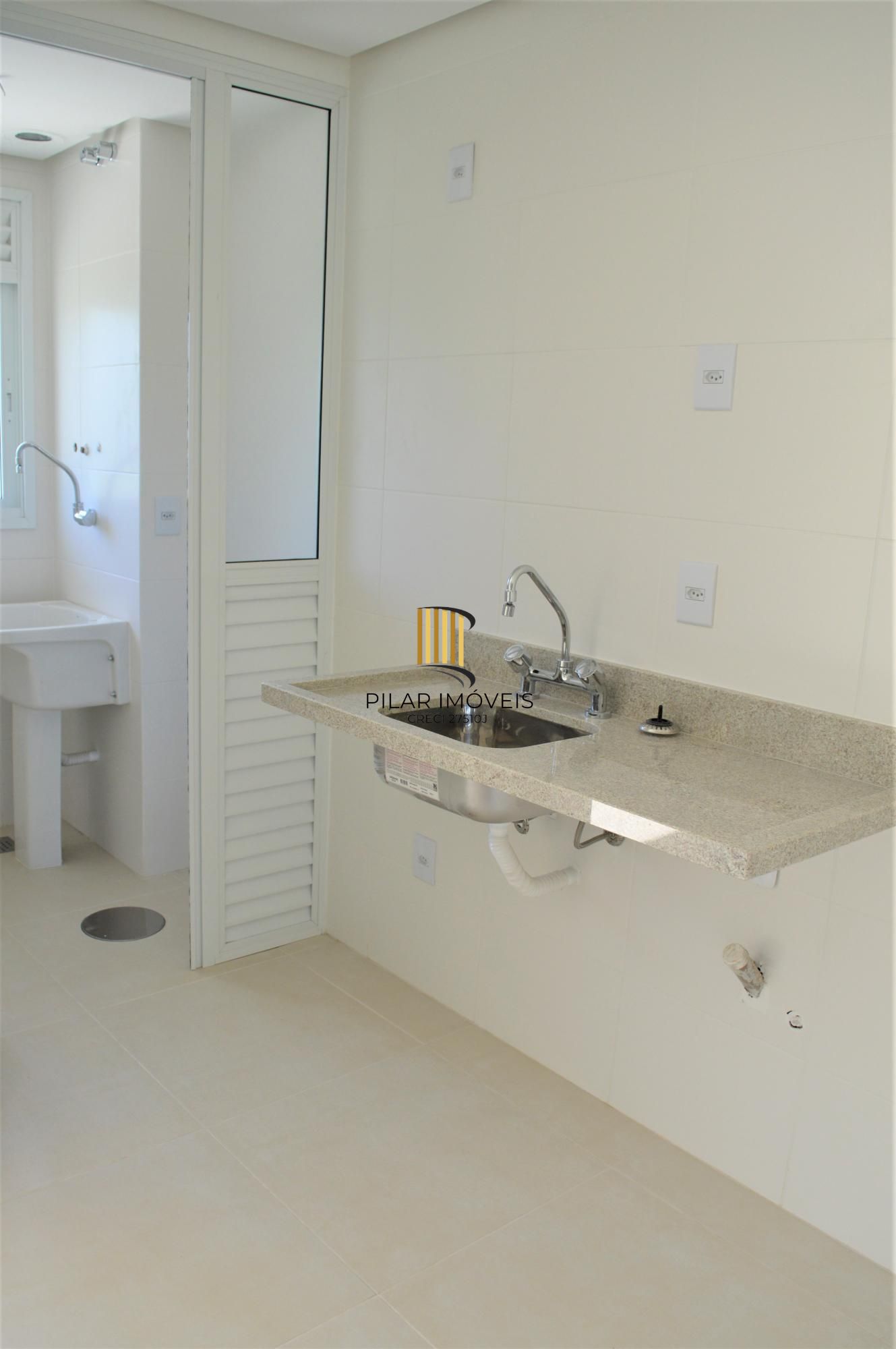 Apartamento com  2 suítes e lavabo em frente ao Parque da Redenção