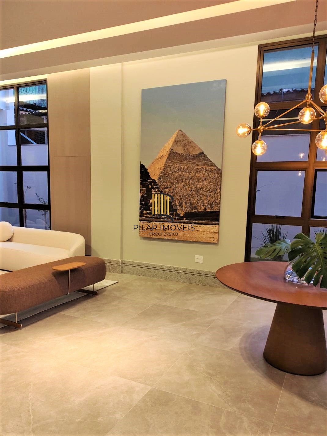 BAIRRO AUXILIADORA - APTO. NOVO 2 DORMITÓRIOS COM 1 SUÍTE E VAGA COBERTA.