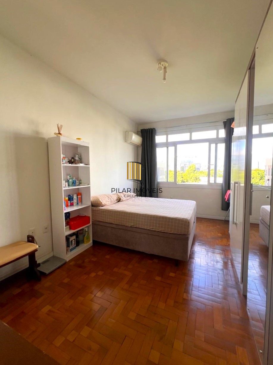 Apartamento 3 dormitórios em Frente a Faculdade de Odonto  e  Hosp. Clínicas