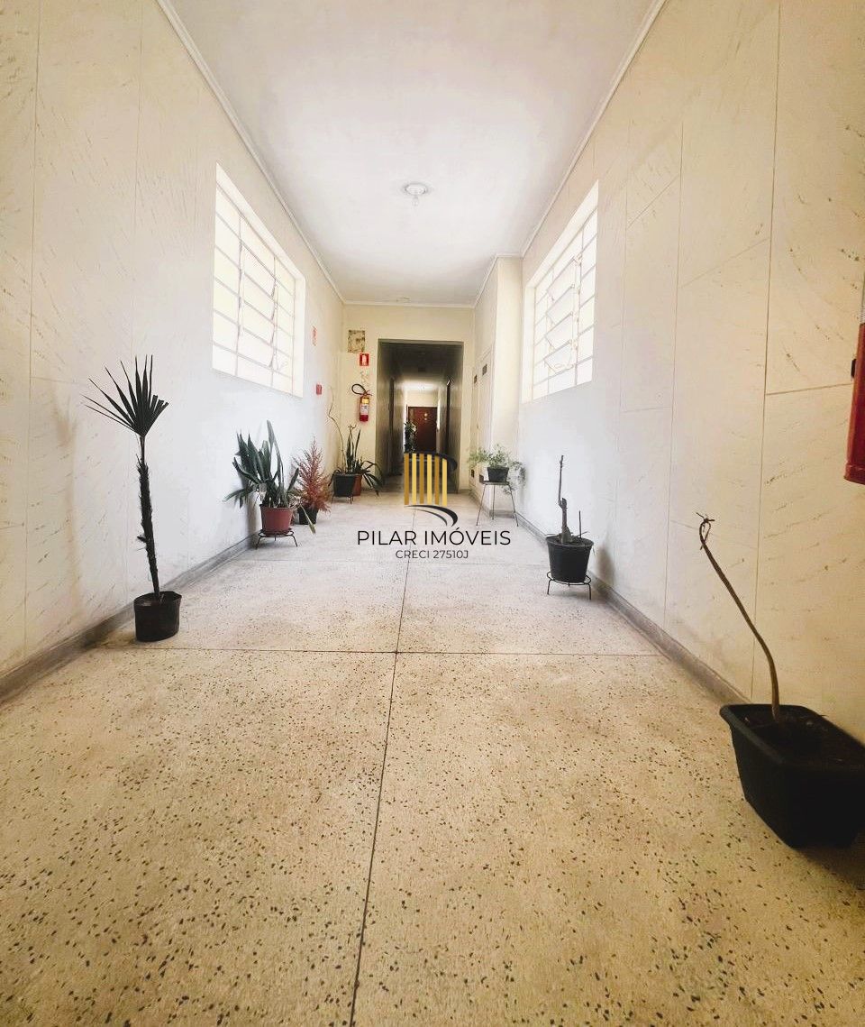 Apartamento 1 dormitório  Semimobiliado no Bairro Independência – Porto Alegre