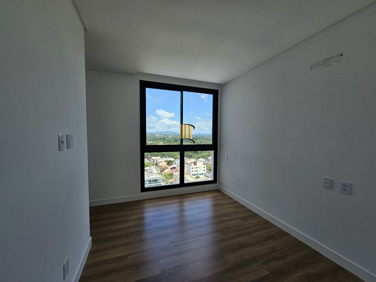 APARTAMENTO DE LUXO NO BLUE WAVES RESIDENCES EM PIÇARRA- SC COM VISTA PARA O MAR - ALTO PADRÃO