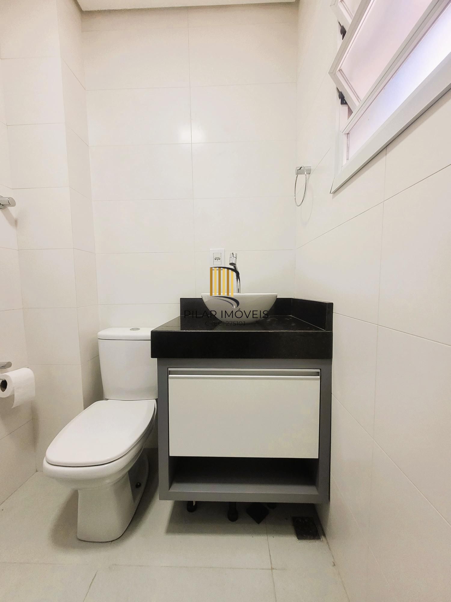 Lindo apartamento 2 dormitórios todo Reformado no Bairro Moinhos.
