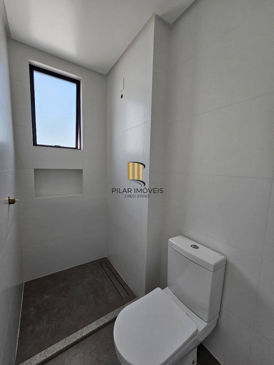 APARTAMENTO DE LUXO NO BLUE WAVES RESIDENCES EM PIÇARRA- SC COM VISTA PARA O MAR - ALTO PADRÃO