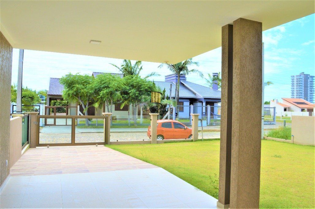Excelente, espaçosa e aconchegante casa no Litoral de Arroio do Sal, no Bairro Balneário Vista Alegre.