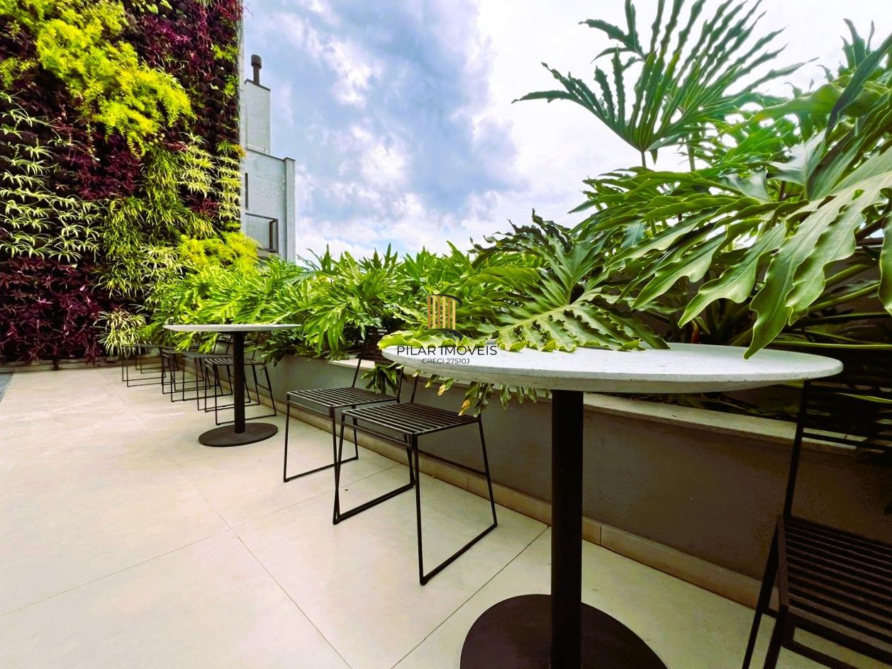 STUDIO SEMIMOBILIADO NA AV. VENÂNCIO AIRES PRÓXIMO AO HPS, UFRGS, HOSP. CLINICAS, COLÉGIO MILITAR!