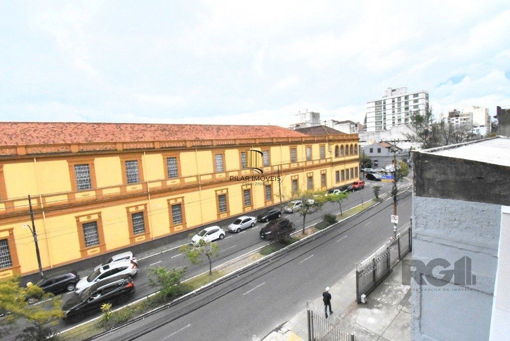 Apartamento 2 dormitórios no bairro Santana