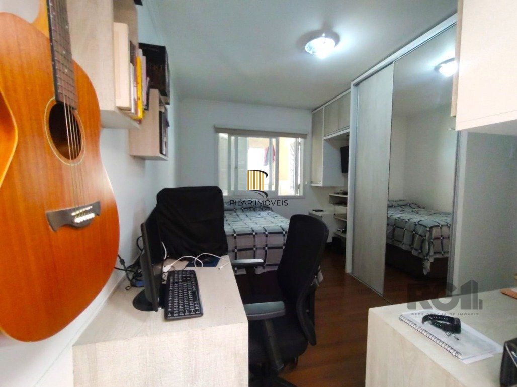 Casa 3 dormitórios no bairro Vila Cachoeirinha