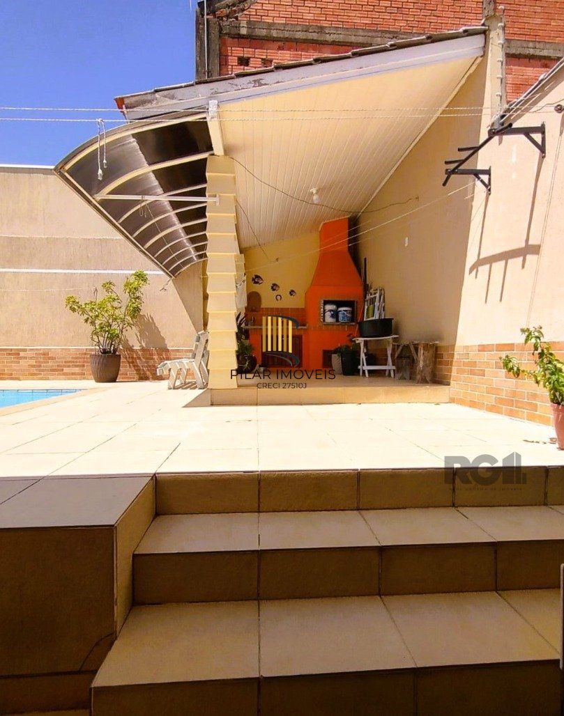 Casa 3 dormitórios no bairro Vila Cachoeirinha