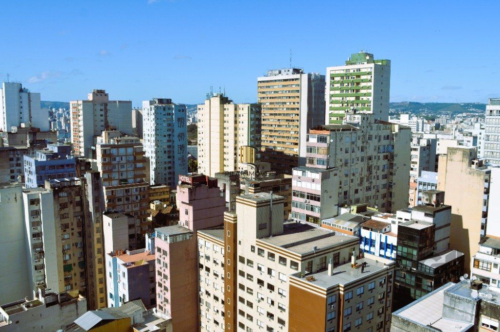 ANDAR INTEIRO NA GALERIA MALCOM 22º - SALA COMERCIAL LINDA E REFORMADA
