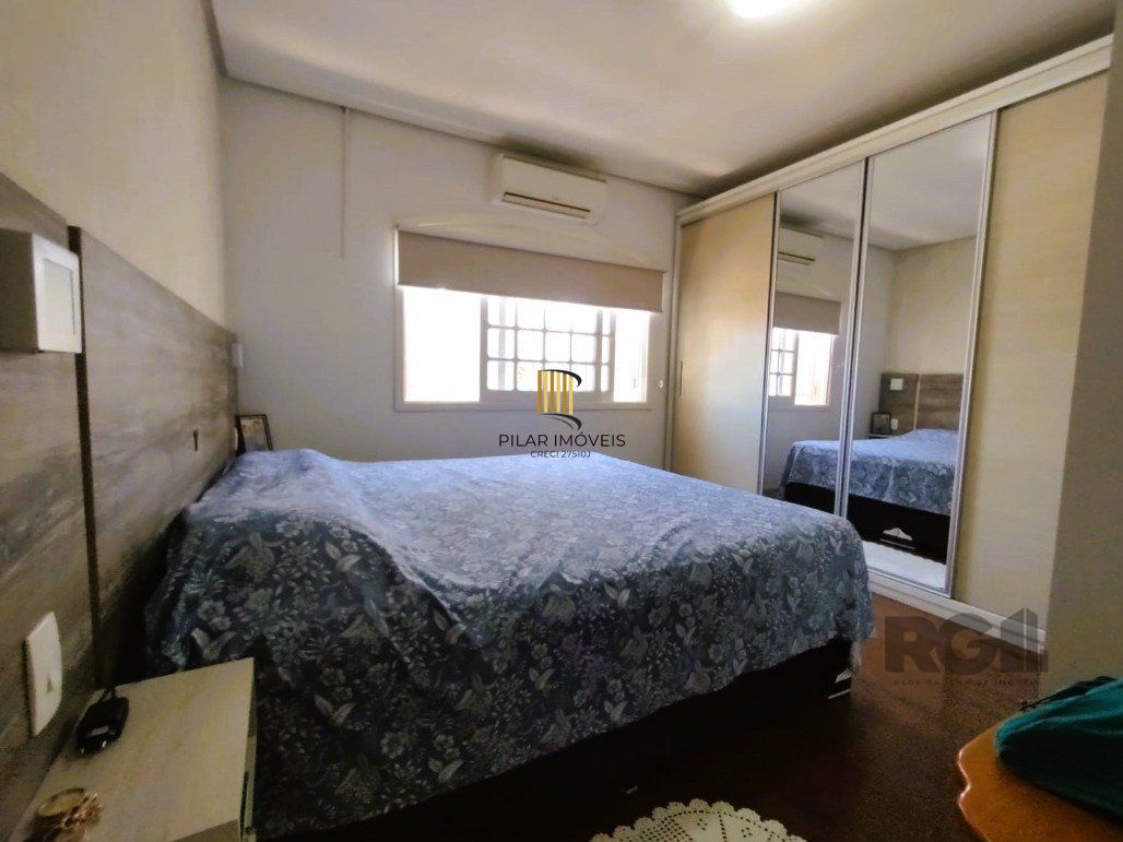 Casa 3 dormitórios no bairro Vila Cachoeirinha