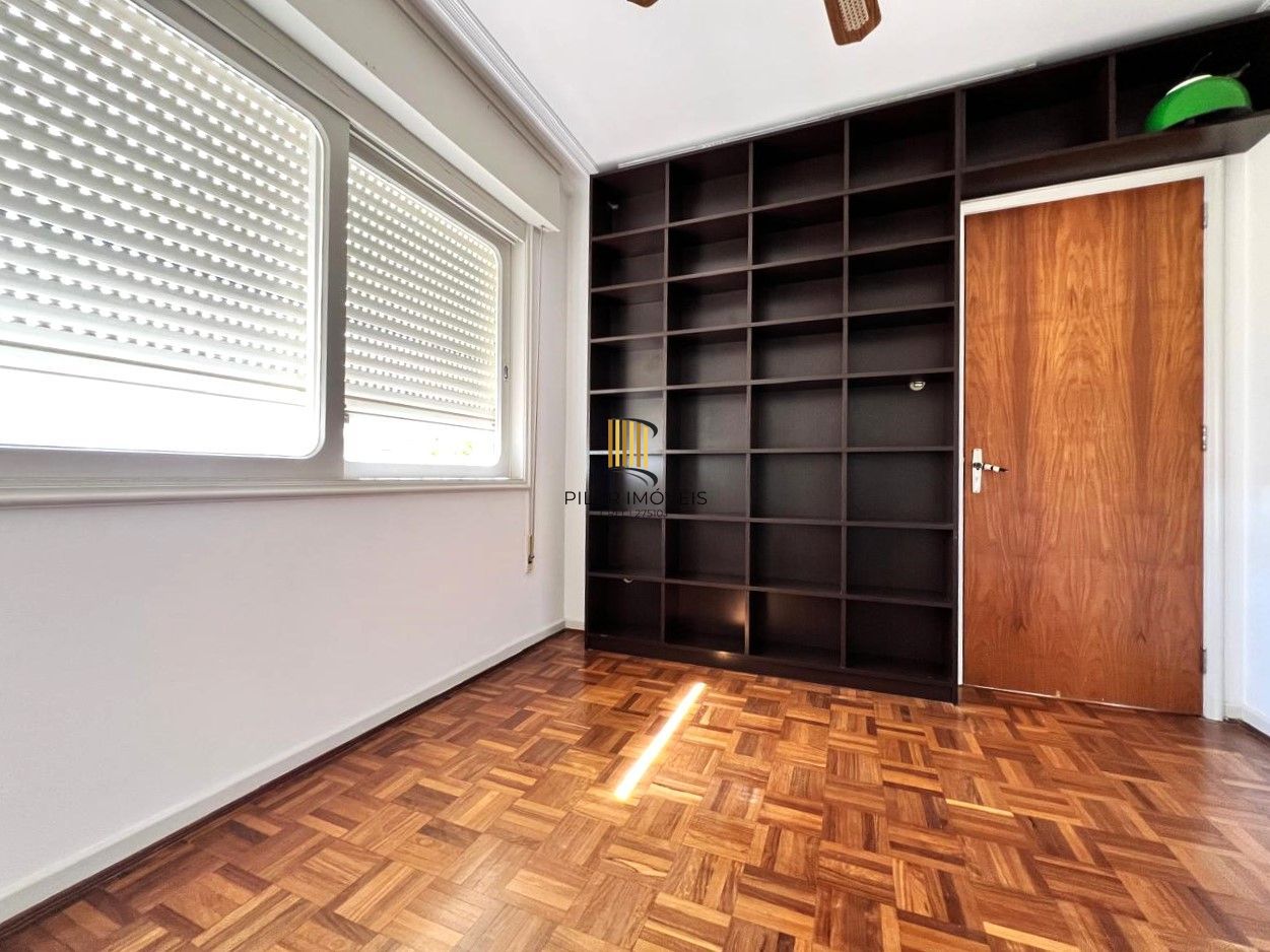 Apartamento 2 dormitórios no Menino Deus