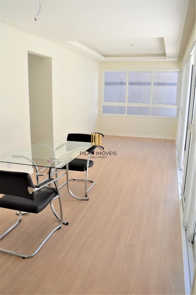 Lindo apartamento 2 dormitórios com 1 suíte, amplo garden e 2 vagas no Bairro Bom Fim.
