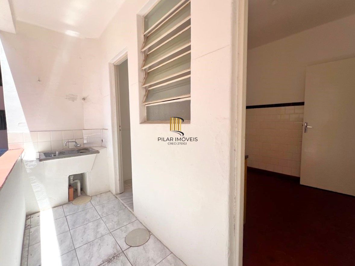 Apartamento 2 dormitórios na João Telles