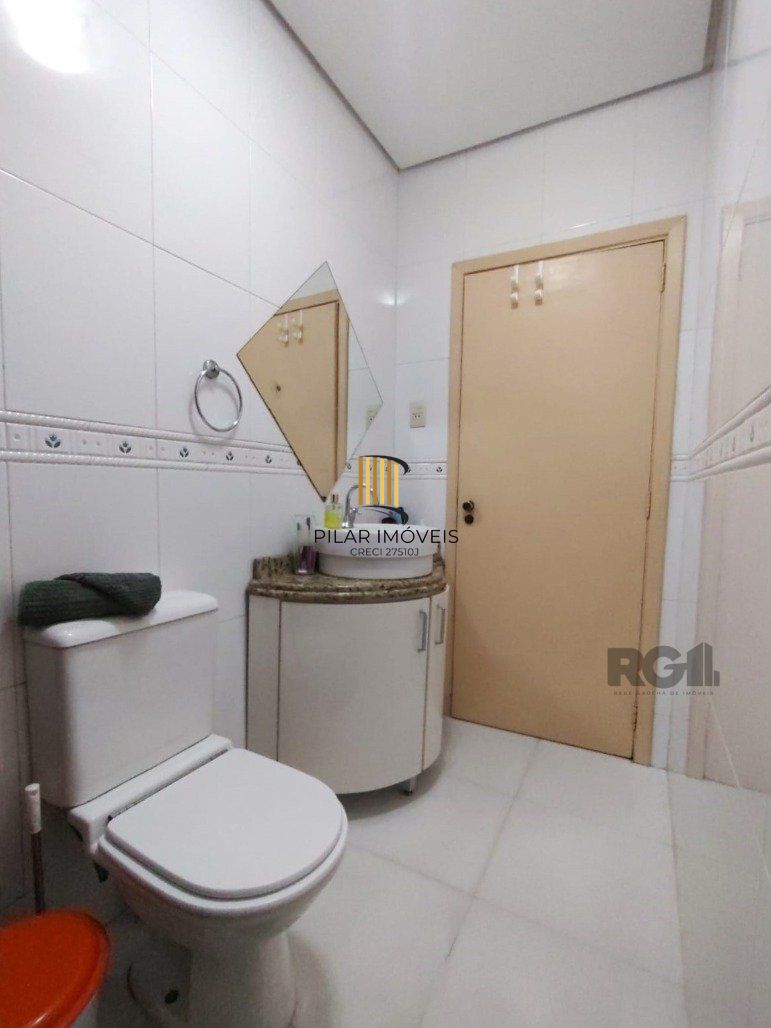Casa 3 dormitórios no bairro Vila Cachoeirinha