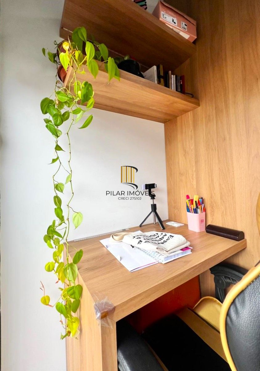 STUDIO SEMIMOBILIADO NA AV. VENÂNCIO AIRES PRÓXIMO AO HPS, UFRGS, HOSP. CLINICAS, COLÉGIO MILITAR!