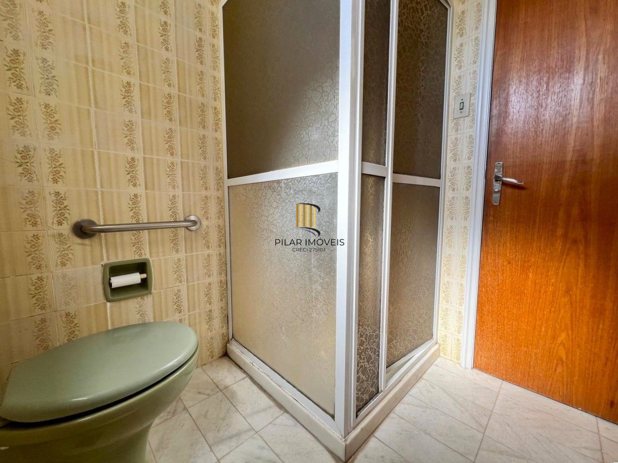 Apartamento 2 dormitórios no Menino Deus