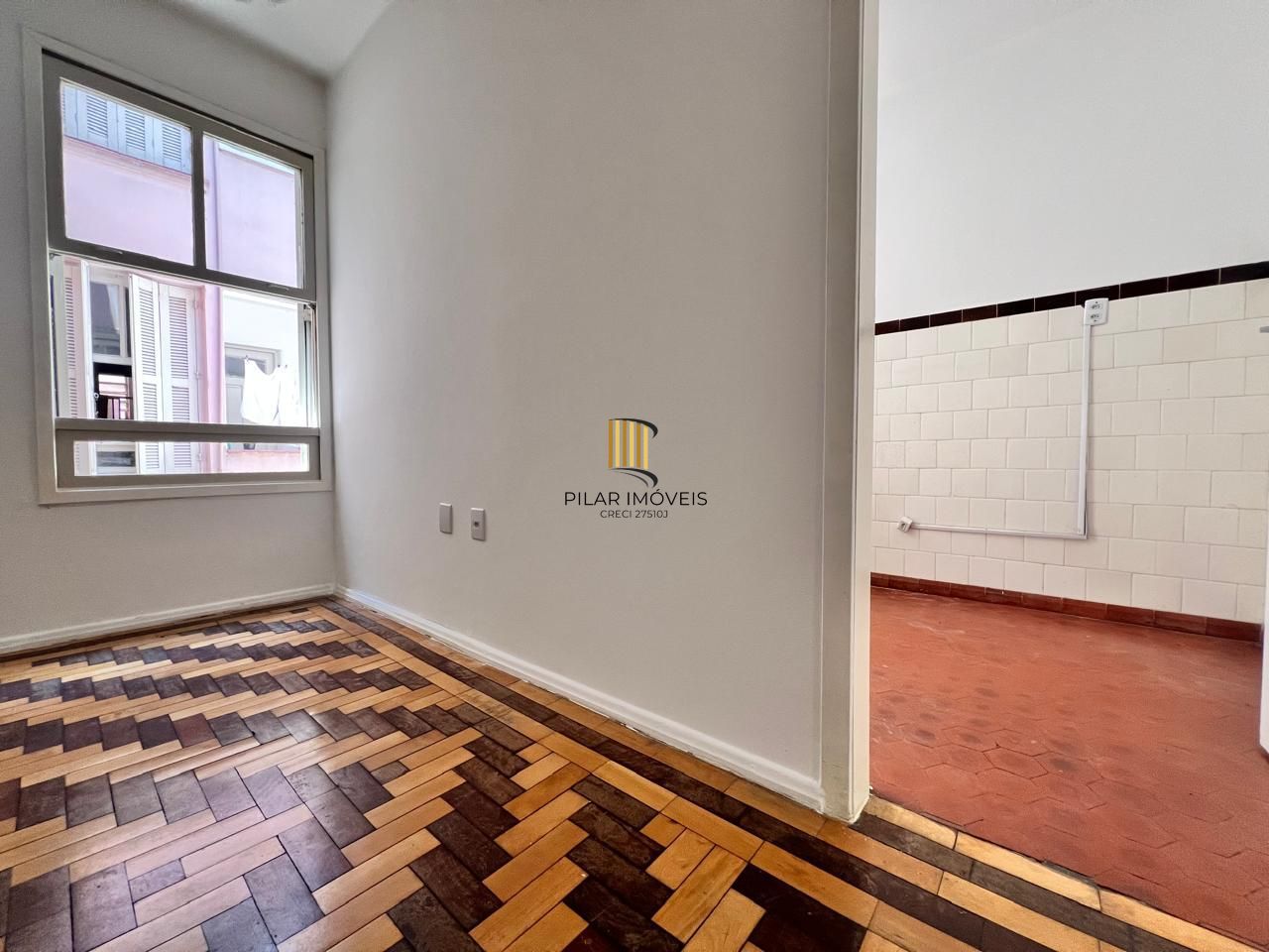 Apartamento 2 dormitórios na João Telles