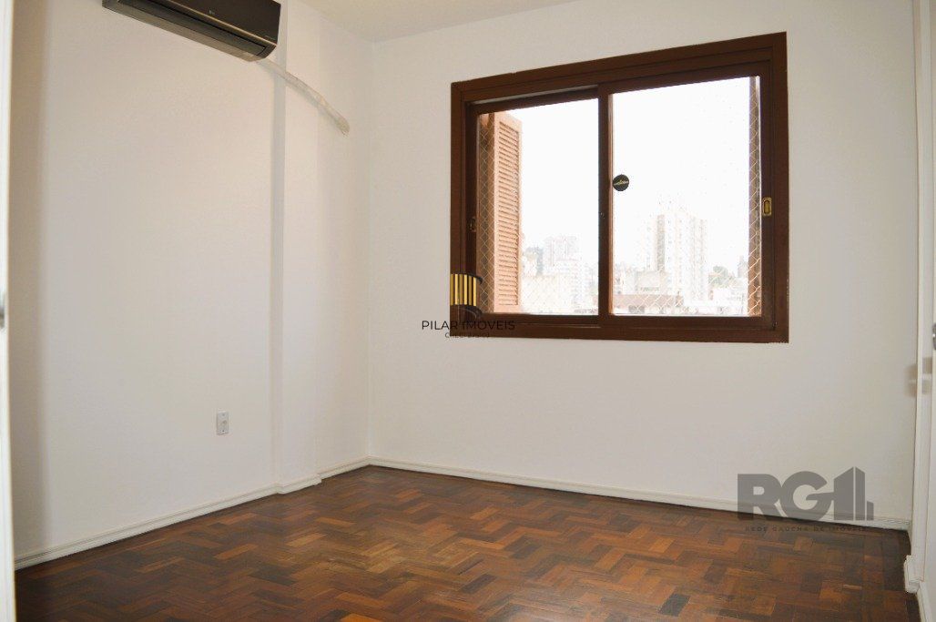 Apartamento 3 dormitórios no BOM FIM 