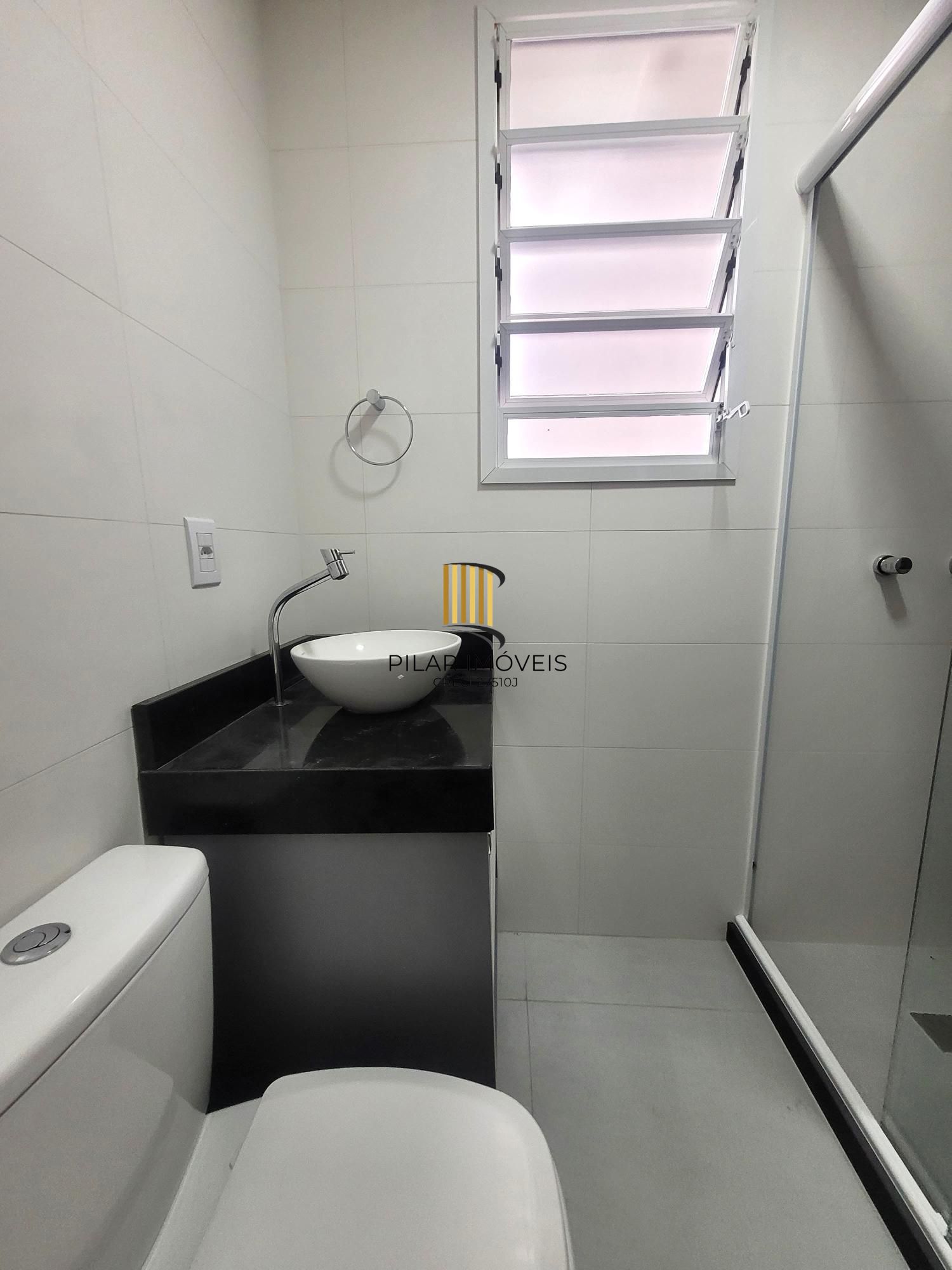 Lindo apartamento 2 dormitórios todo Reformado no Bairro Moinhos.