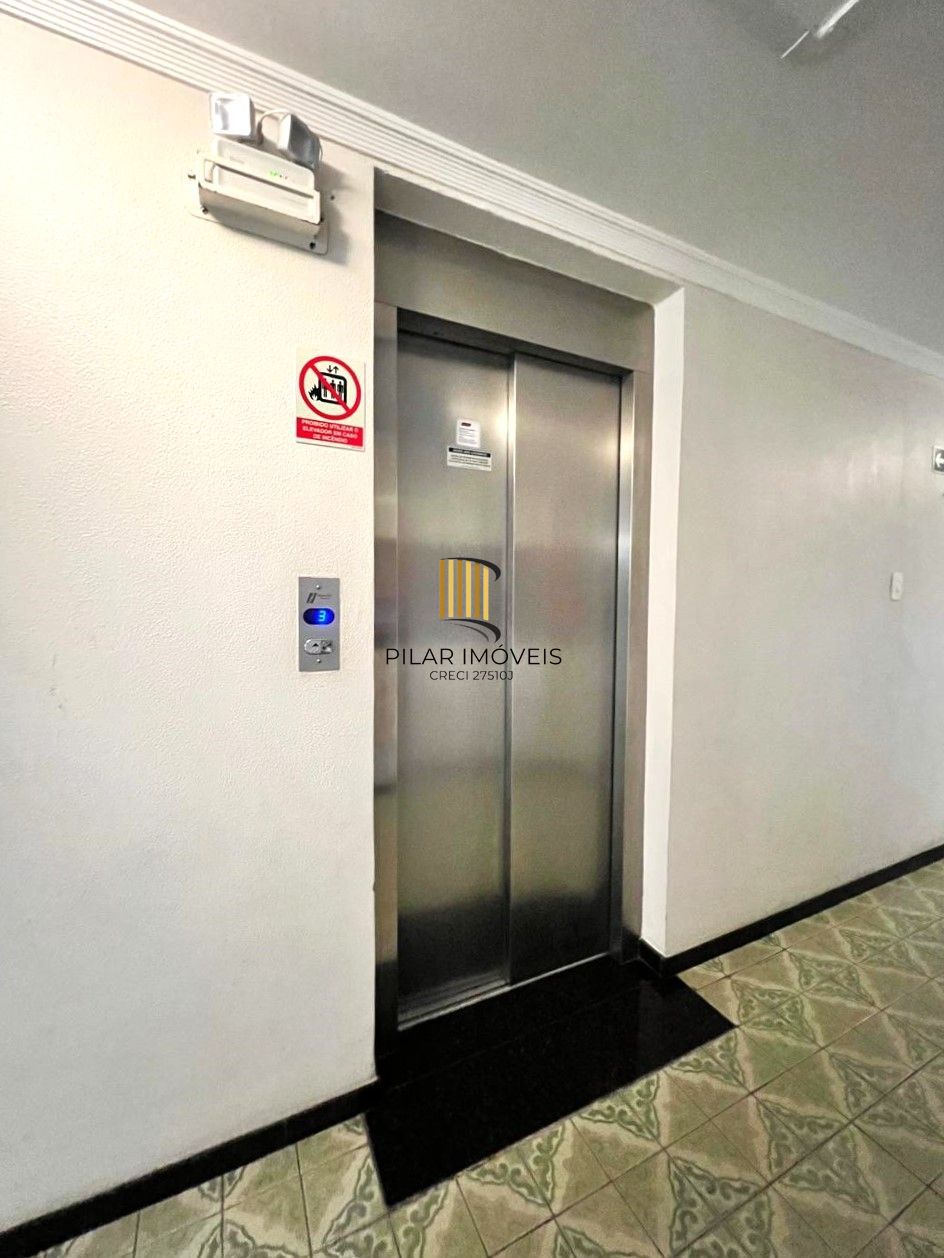 Apartamento 2 dormitórios no Menino Deus