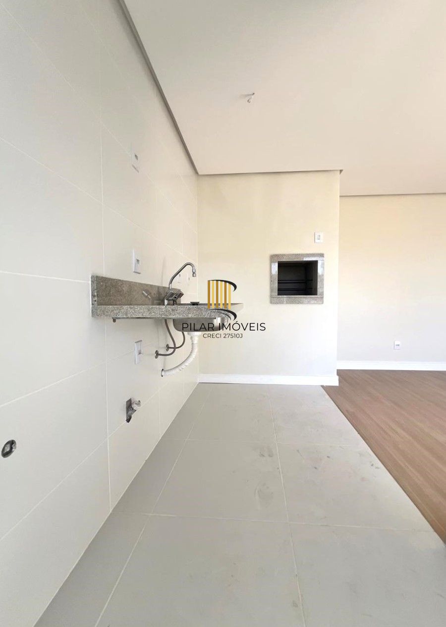 BAIRRO AUXILIADORA - APTO. NOVO 2 DORMITÓRIOS COM 1 SUÍTE E VAGA COBERTA.