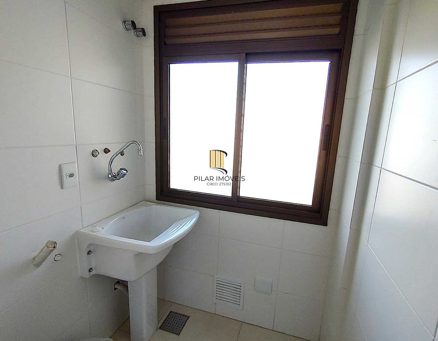 Excelente Apartamento 3 dormitórios com duas vagas no Rio Branco