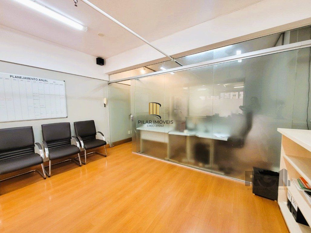 EXCELENTE SALA COMERCIAL NO CENTRO DA CIDADE DE PORTO ALEGRE