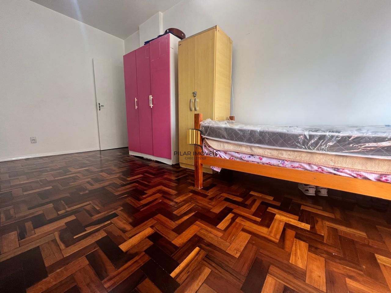 EXCELENTE E AMPLO APARTAMENTO 3 DORMITÓRIOS NO CENTRO - MUITA LUZ E O MELHOR DA VIDA URBANA!