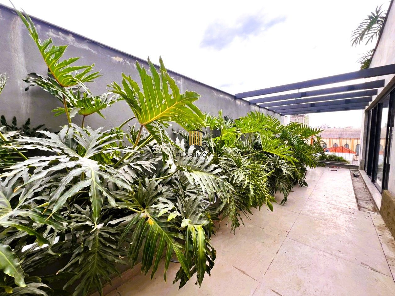 STUDIO SEMIMOBILIADO NA AV. VENÂNCIO AIRES PRÓXIMO AO HPS, UFRGS, HOSP. CLINICAS, COLÉGIO MILITAR!