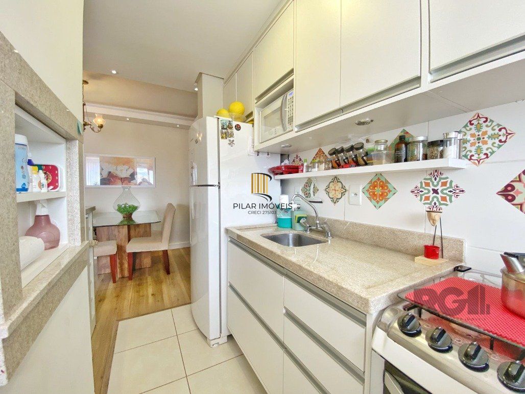 Excelente apartamento 1 dormitório com suíte , lavabo e vaga coberta