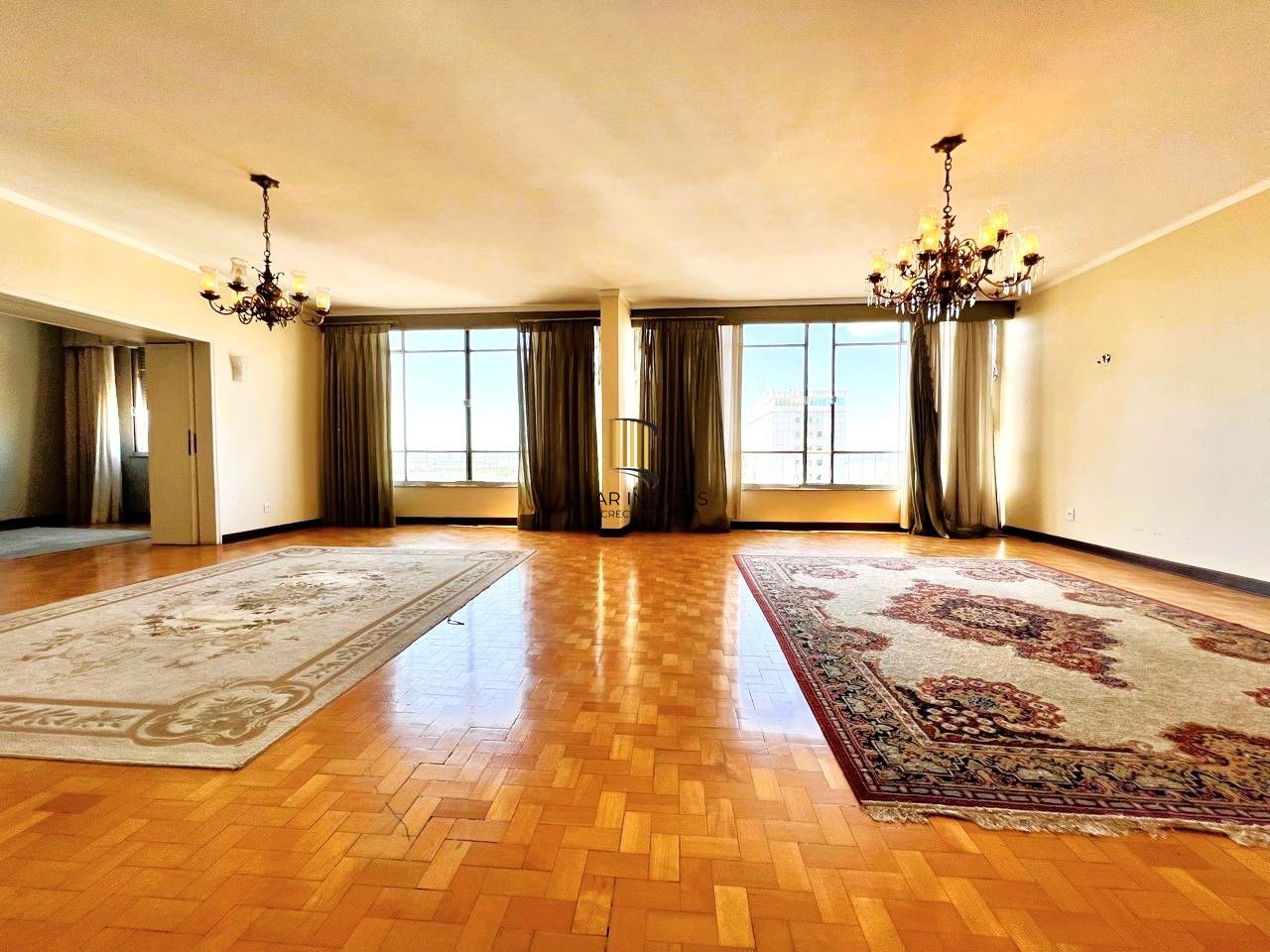 Magnífico apartamento 3 dormitórios com vaga e depósito, vista excepcional para o Guaíba!