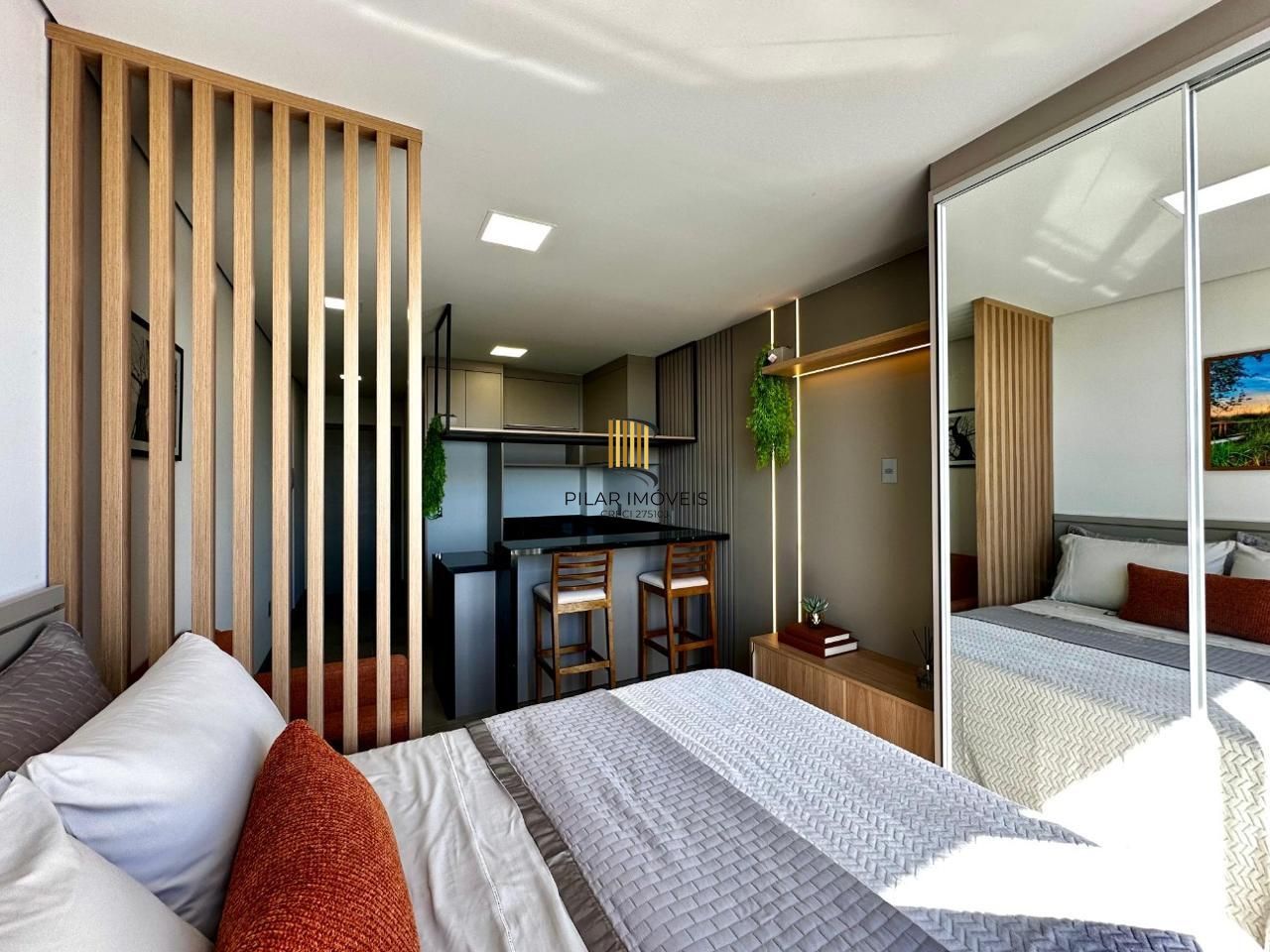 Excelente Studio mobiliado com vaga coberta no Living Resort House