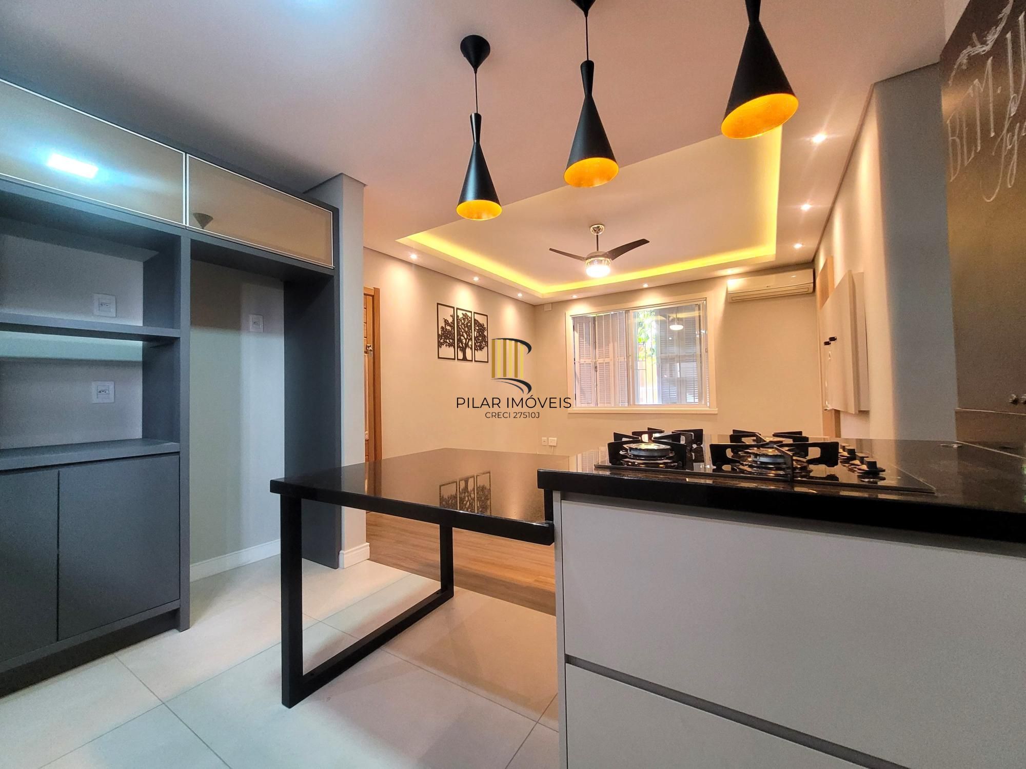 Lindo apartamento 2 dormitórios todo Reformado no Bairro Moinhos.