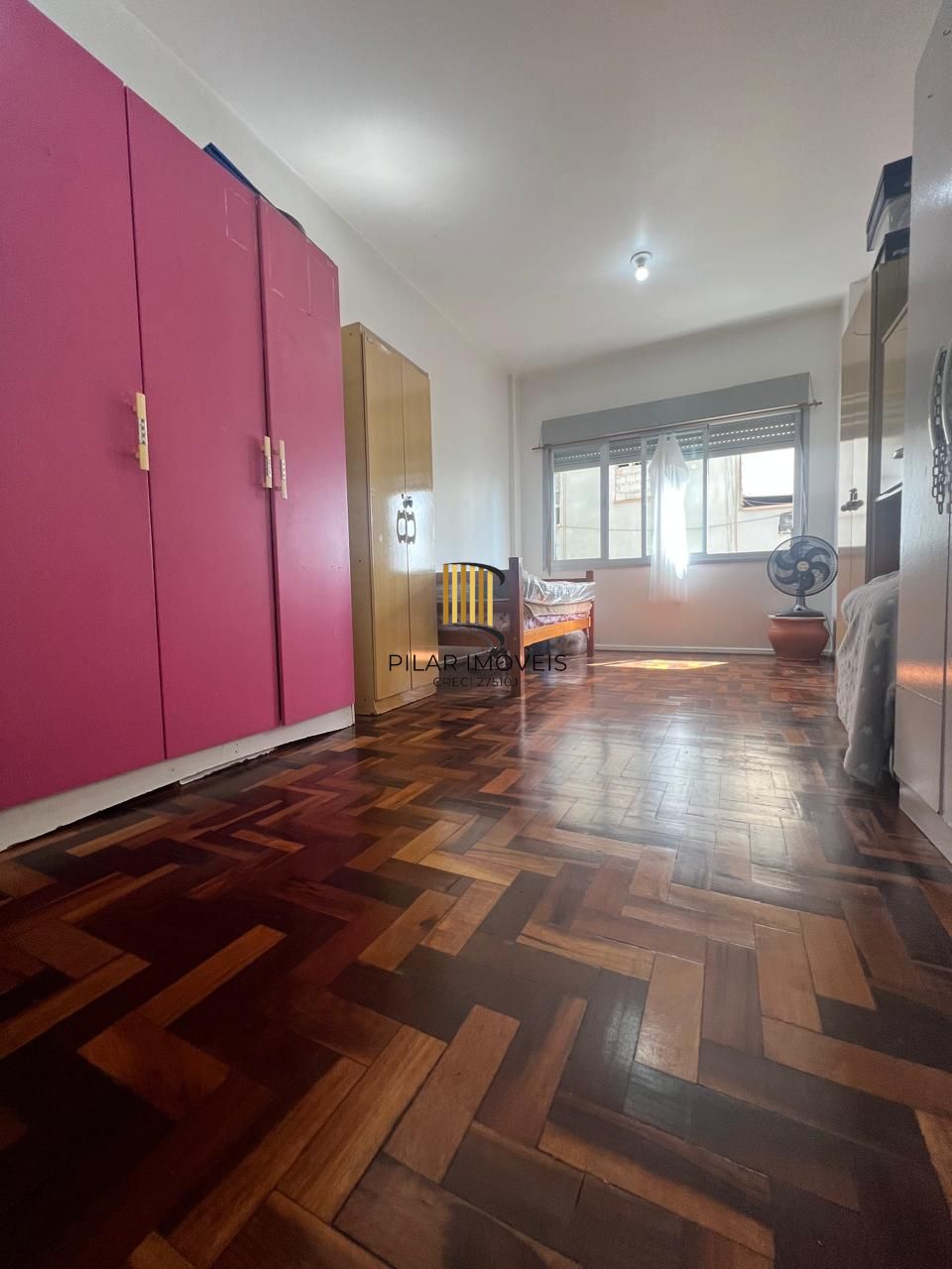 EXCELENTE E AMPLO APARTAMENTO 3 DORMITÓRIOS NO CENTRO - MUITA LUZ E O MELHOR DA VIDA URBANA!