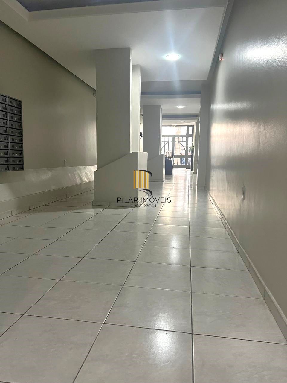 APARTAMENTO 2 DORMITÓRIOS COM VISTA DESLUMBRANTE NO CENTRO DA CIDADE.