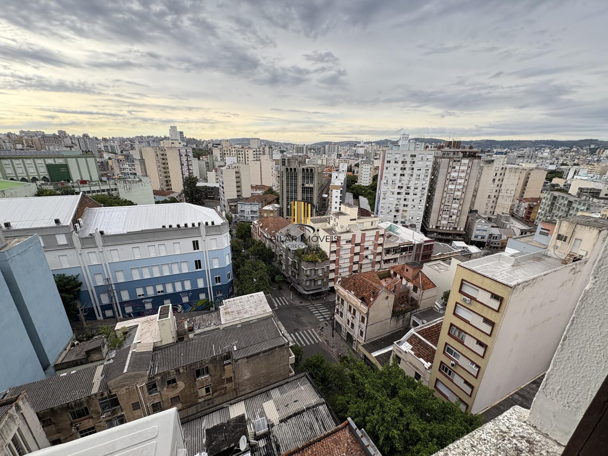 OPORTUNIDADE NO CENTRO HISTÓRICO: Apto. 1 dormitório semimobiliado