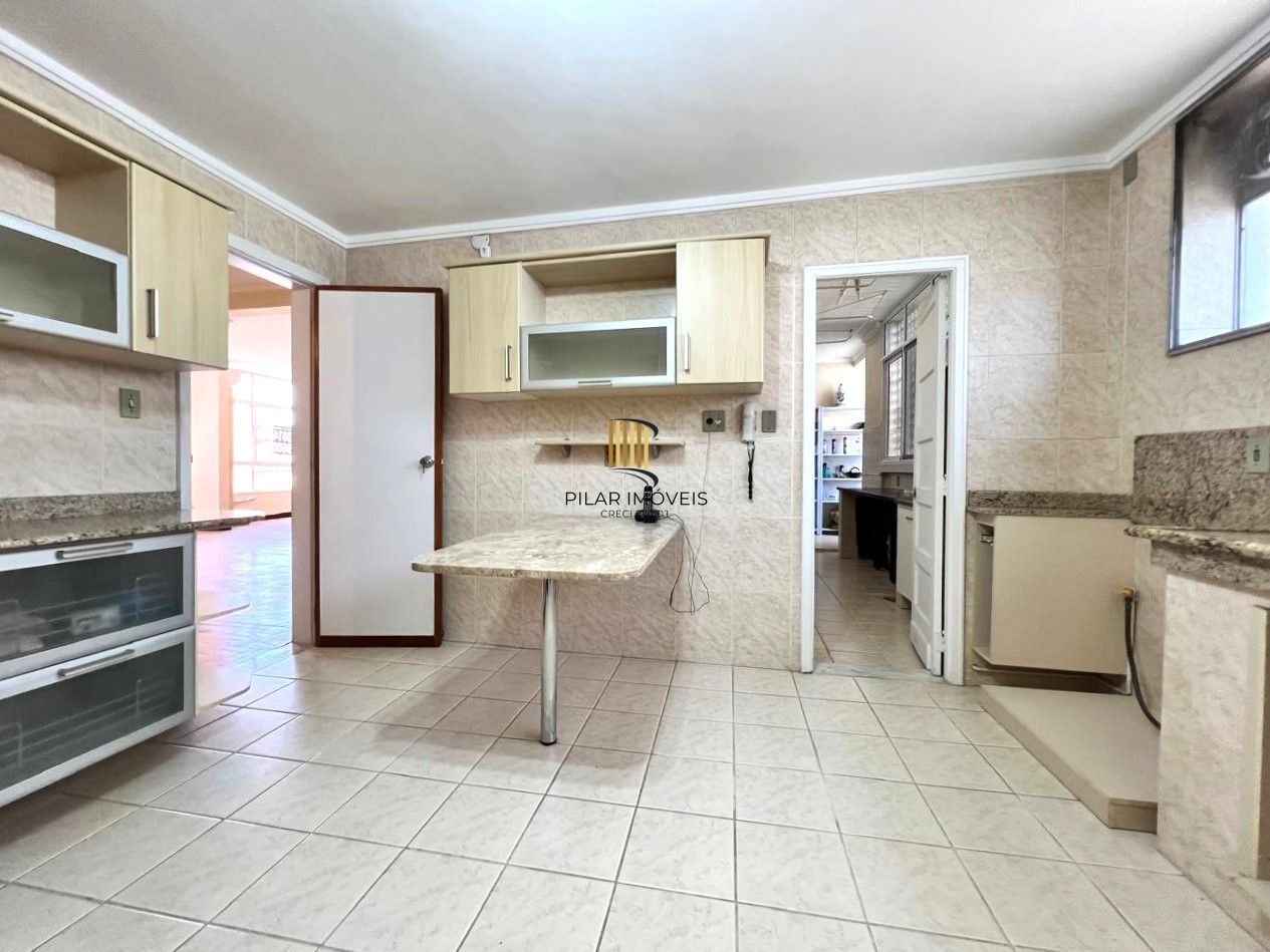 Apartamento 3 dormitórios com vaga em frente a Santa Casa