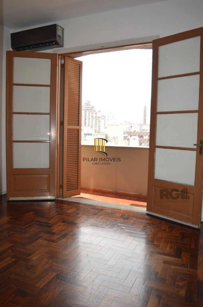 Apartamento 3 dormitórios no BOM FIM 