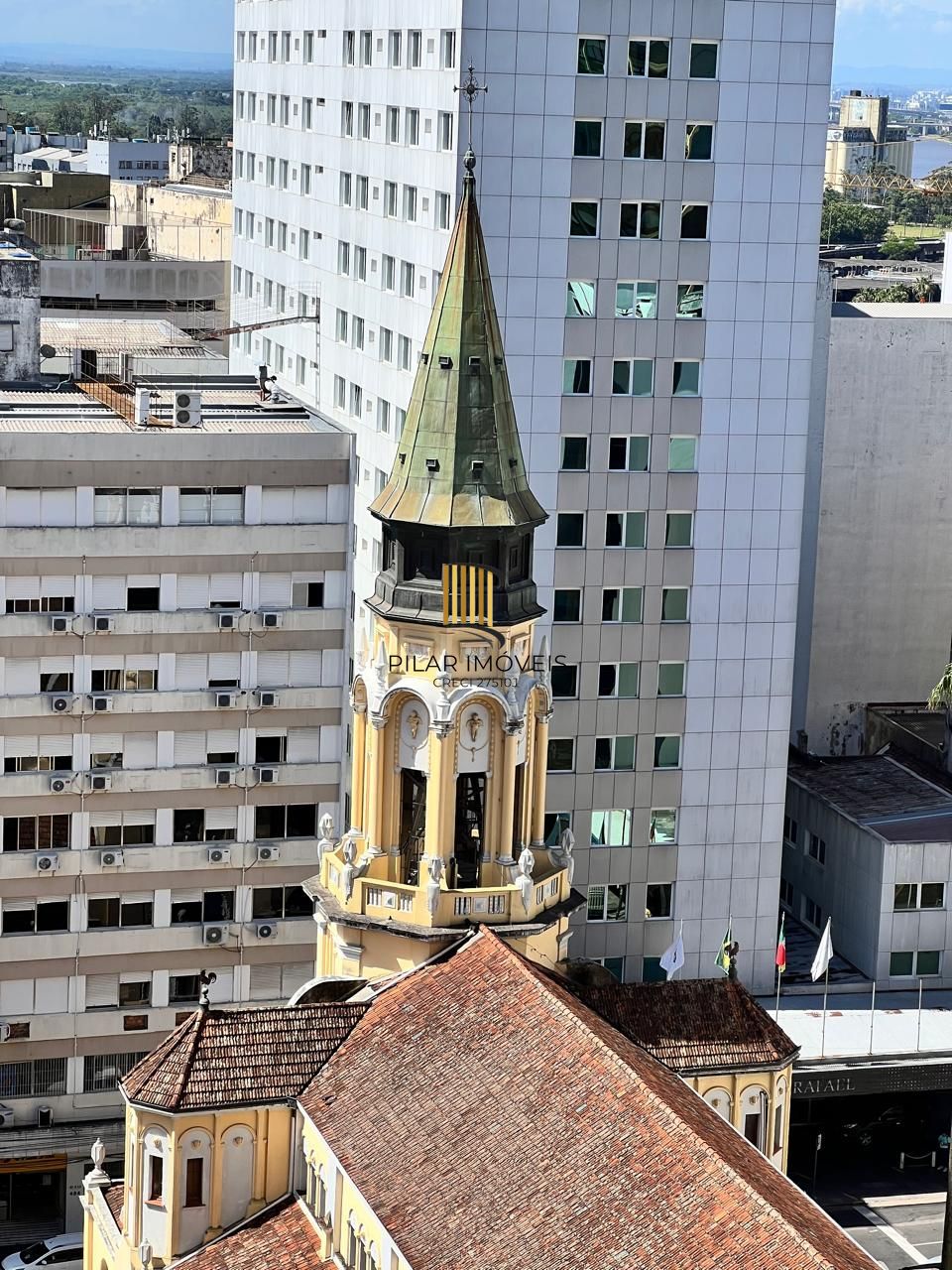 Apartamento 3 dormitórios com vaga em frente a Santa Casa