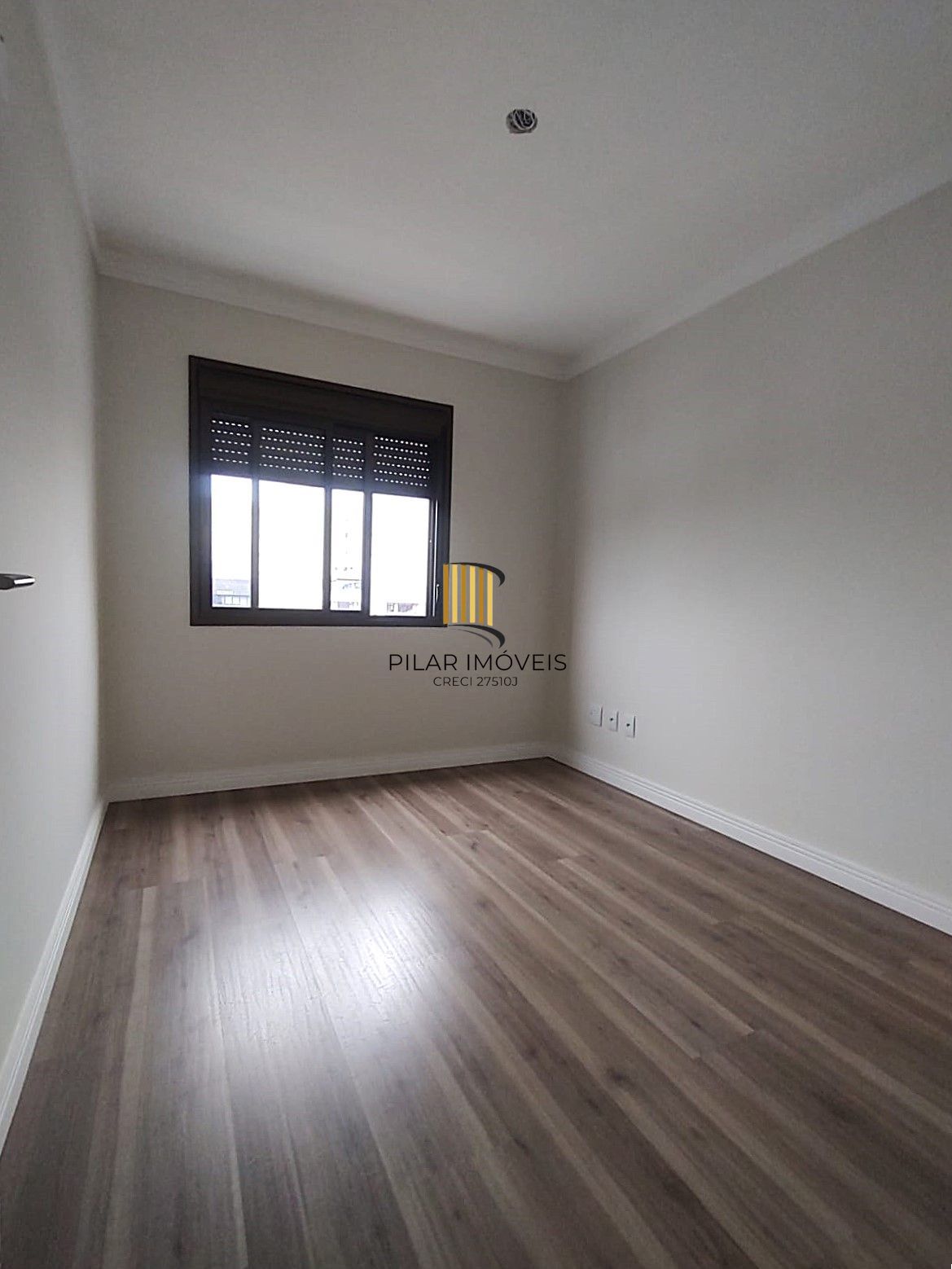 Excelente Apartamento 3 dormitórios com duas vagas no Rio Branco