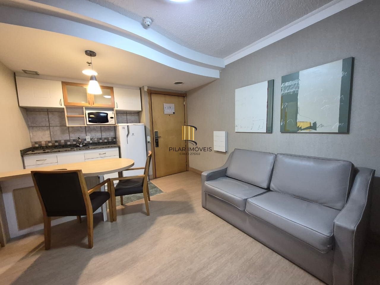 Apartamento mobiliado com renda garantida – Excelente oportunidade para investidor em Porto Alegre - Pilar Imóveis