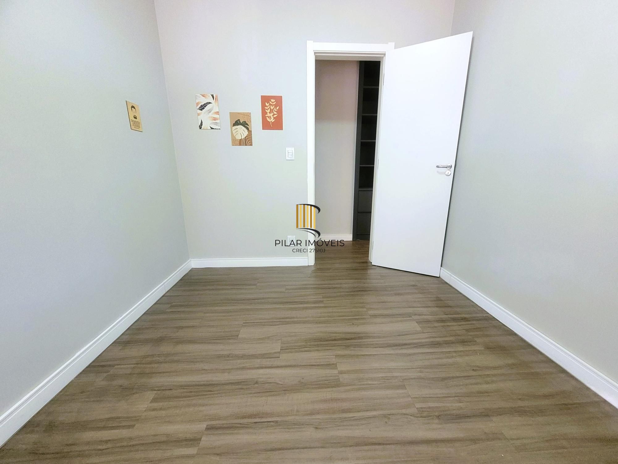 Lindo apartamento 2 dormitórios todo Reformado no Bairro Moinhos.