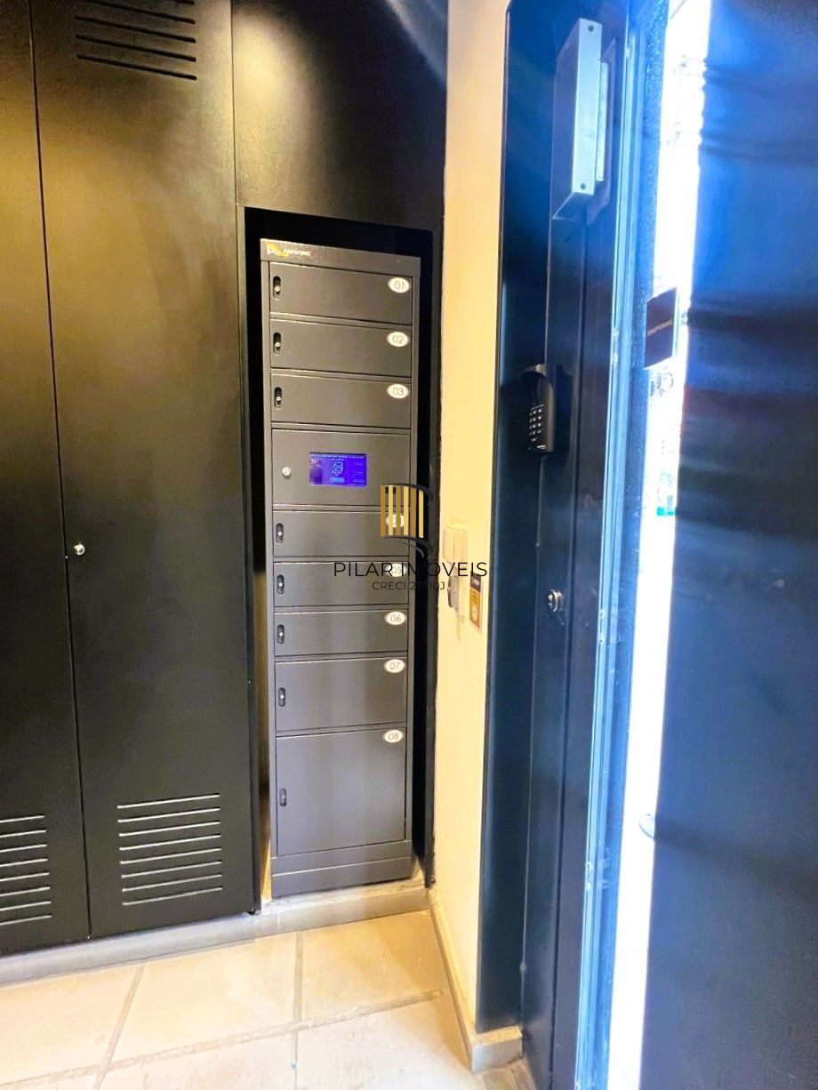 STUDIO SEMIMOBILIADO NA AV. VENÂNCIO AIRES PRÓXIMO AO HPS, UFRGS, HOSP. CLINICAS, COLÉGIO MILITAR!