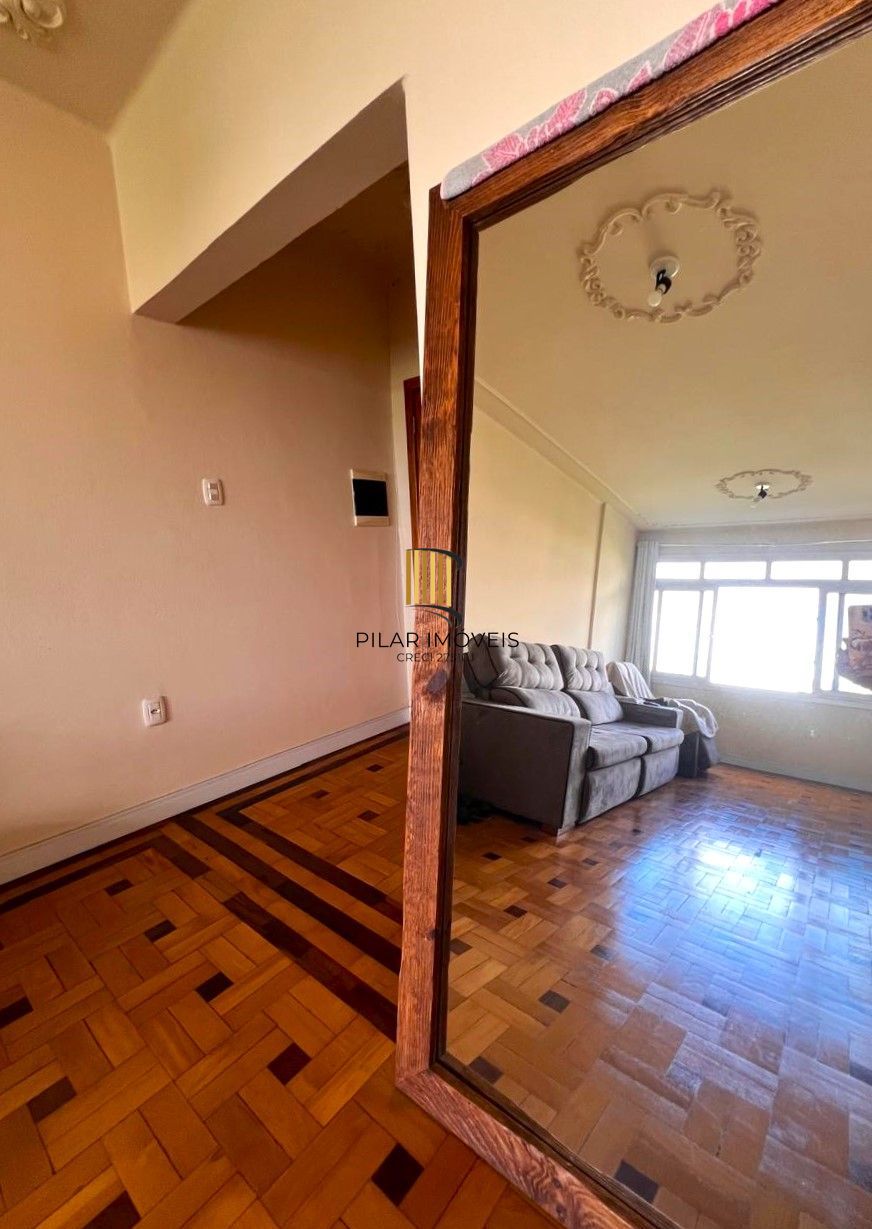 Apartamento 3 dormitórios em Frente a Faculdade de Odonto  e  Hosp. Clínicas