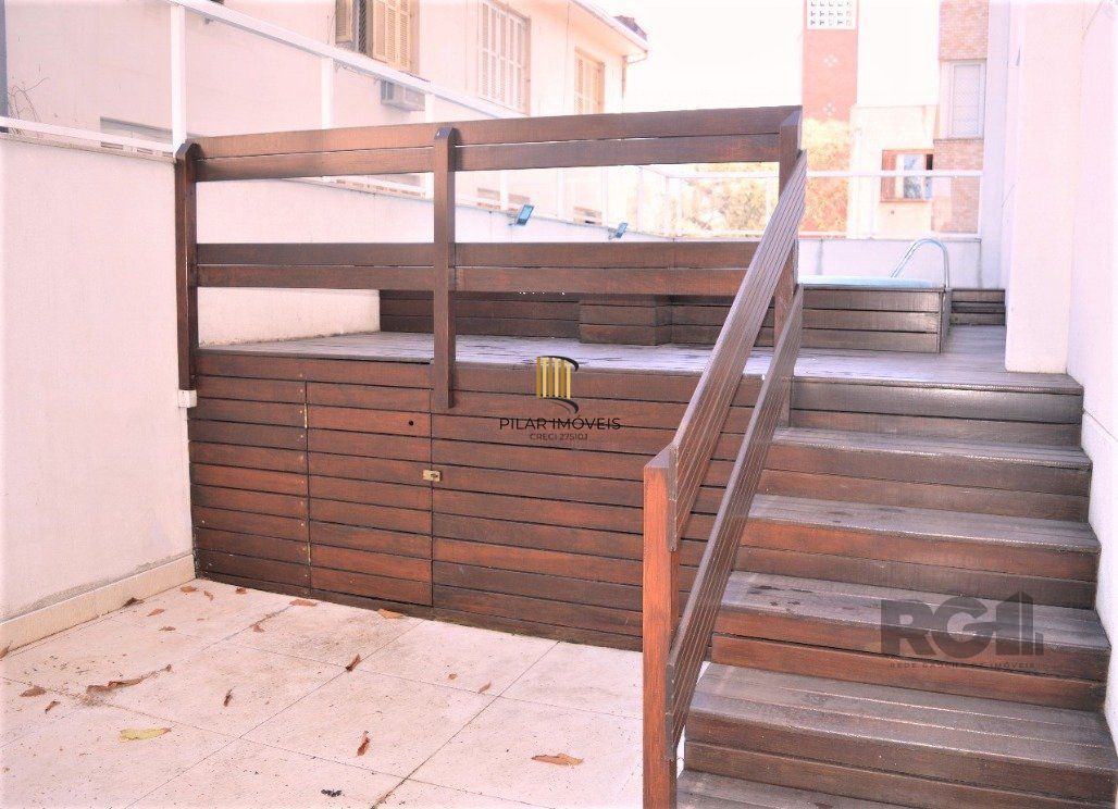 Excelente apartamento 2 dorm. sendo 1 suite, com terraço, churrasqueira, semimobiliado - 1 vaga dupla - Bairro Cidade Baixa