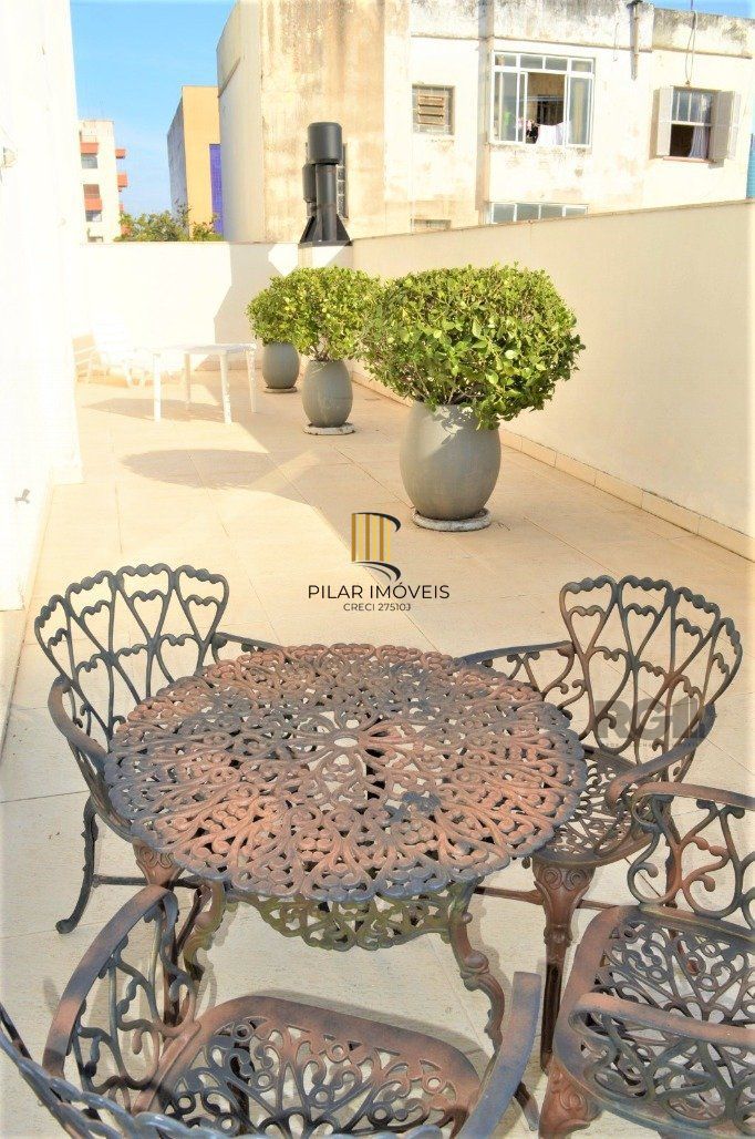 Excelente apartamento 2 dorm. sendo 1 suite, com terraço, churrasqueira, semimobiliado - 1 vaga dupla - Bairro Cidade Baixa